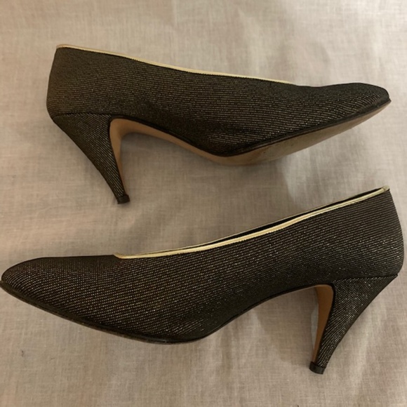 Valentina Carrano Black & Gold Heels Size 7.5 - Picture 3 of 8